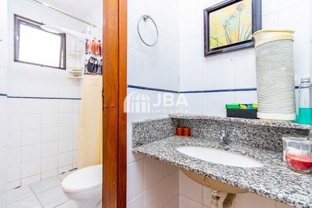 16_photo/94dce54f0d.3a33dc70d9a40055-ATLAS-b7f4e38b-df64-429b-b88c-7a8db0f28627.jpg de casa à venda com 0 quarto, 82m² em Cajuru, Curitiba