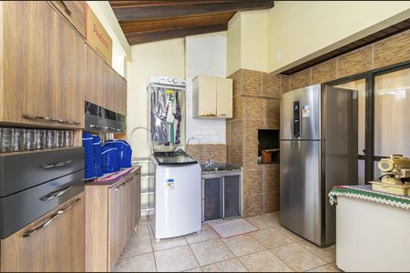 12_photo/94dce54f0d.56575a3ffef18e83-ATLAS-ba54ba3b-3e80-4daf-87f8-6b5eaec3f5c7.jpg de casa à venda com 3 quartos, 82m² em Cajuru, Curitiba