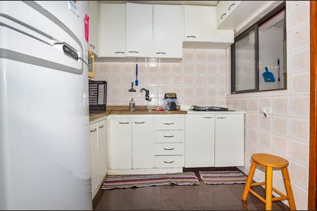 8_photo/94dce54f1d.debc28f122e25a24-ATLAS-eef82eec-51ee-4797-a007-5bbbc1a76244.jpg de casa à venda com 3 quartos, 113m² em Cajuru, Curitiba