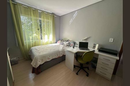 2_photo/94dce550f5.aa0f063c1fd7eb53-ATLAS-db9e2d2f-50ea-4463-87ac-7e3de781e08e.jpg de casa à venda com 2 quartos, 100m² em Cajuru, Curitiba