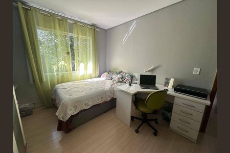 12_photo/94dce550f5.aa0f063c1fd7eb53-ATLAS-df8ab42b-c6c1-4d41-9cc4-67b2ca8c546d.jpg de casa à venda com 2 quartos, 100m² em Cajuru, Curitiba