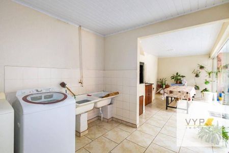 11_photo/94dce5513b.e8a0ff3923ec2af0-ATLAS-077cec2d-6557-44c6-a1cf-28c2b2fa7d74.jpg de casa à venda com 4 quartos, 266m² em Cajuru, Curitiba