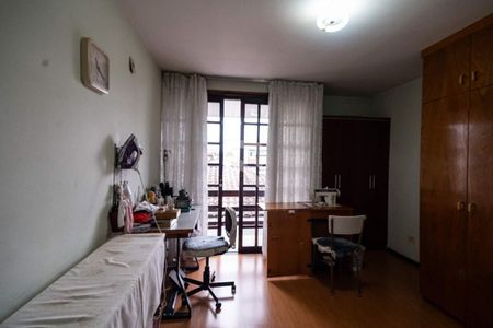 9_photo/94dce5513b.e8a0ff3923ec2af0-ATLAS-3e5cc5fd-eb24-44b4-ab5f-039169a3d573.jpg de casa à venda com 4 quartos, 266m² em Cajuru, Curitiba