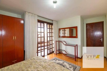 30_photo/94dce5513b.e8a0ff3923ec2af0-ATLAS-3e77b59d-a341-4858-ba67-16138e7cb830.jpg de casa à venda com 4 quartos, 266m² em Cajuru, Curitiba