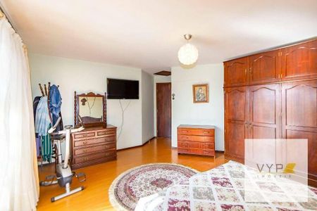 47_photo/94dce5513b.e8a0ff3923ec2af0-ATLAS-599618c6-972a-41d3-b45c-ea9c8c96e9d7.jpg de casa à venda com 4 quartos, 266m² em Cajuru, Curitiba