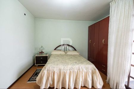 5_photo/94dce5513b.e8a0ff3923ec2af0-ATLAS-ca8bd5da-4201-47f1-a25a-9c0f8f24c3d8.jpg de casa à venda com 4 quartos, 266m² em Cajuru, Curitiba