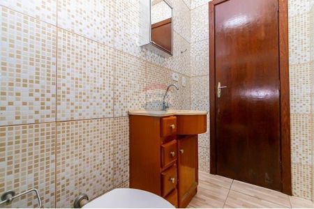 36_photo/94dce552df.411a6e7ba2cd6698-ATLAS-4091dd23-13c8-41c7-a847-dc69b149dd7a.jpg de casa à venda com 3 quartos, 260m² em Cajuru, Curitiba