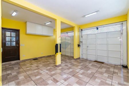 40_photo/94dce552df.411a6e7ba2cd6698-ATLAS-8c02bfce-59df-42aa-b298-aa582e52b8ce.jpg de casa à venda com 3 quartos, 260m² em Cajuru, Curitiba