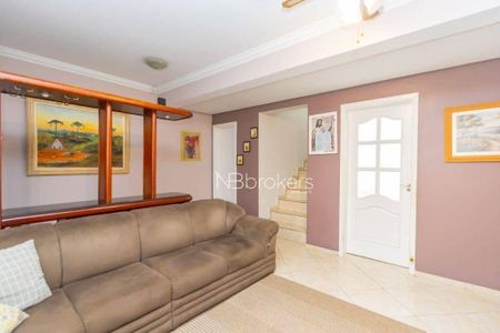 11_photo/94dce55311.2a17df7df6ae08cb-ATLAS-4eafd543-c27a-4f29-ba4a-77e57128ca6f.jpg de casa à venda com 4 quartos, 183m² em Cajuru, Curitiba