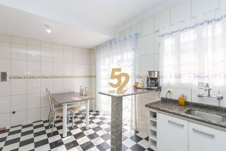 7_photo/94dce55311.63b98e470dcf30d8-ATLAS-1b8bfd50-cf5c-4472-8a4d-018524bcbcae.jpg de casa à venda com 4 quartos, 183m² em Cajuru, Curitiba