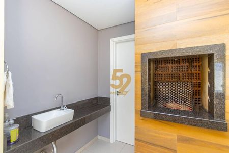 39_photo/94dce55311.63b98e470dcf30d8-ATLAS-5ee557d3-b95b-4f2a-b45b-5e5f9f1b4bff.jpg de casa à venda com 4 quartos, 183m² em Cajuru, Curitiba