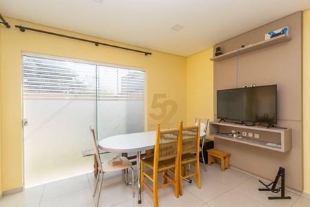 12_photo/94dce55311.63b98e470dcf30d8-ATLAS-e323b2cd-17b0-419f-9050-ea38c6d5bc7f.jpg de casa à venda com 4 quartos, 183m² em Cajuru, Curitiba