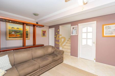 6_photo/94dce55311.63b98e470dcf30d8-ATLAS-e400b5f8-a69c-4e4a-bcc9-374b9a893a84.jpg de casa à venda com 4 quartos, 183m² em Cajuru, Curitiba