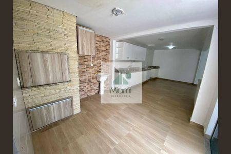 3_photo/94dce553a5.cc7236c2711dd29d-ATLAS-b9155bc8-27fe-4a66-b2df-82a06d8c6b2c.jpg de casa para alugar com 1 quarto, 100m² em Cajuru, Curitiba