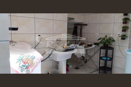 1_photo/94dce5552f.376a3f3aa7886716-ATLAS-e43c6005-c02d-4683-9166-e68ff399ef69.jpg de casa à venda com 1 quarto, 200m² em Cajuru, Curitiba