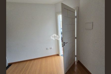 7_photo/94dce555f1.5cb8e3e0f3c52cd8-ATLAS-c1961ec4-43bf-43c7-b004-ec650b10fc30.jpg de casa à venda com 3 quartos, 59m² em Cajuru, Curitiba