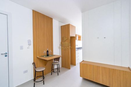 3_photo/94dce55619.c1dc00249eefaead-ATLAS-7d48d0ff-3ed1-419a-989d-eb9b20da8d9c.jpg de apartamento à venda com 1 quarto, 30m² em Cajuru, Curitiba