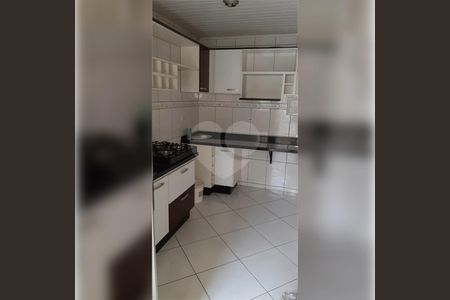 7_photo/94dce556b3.3fb4bb6867ac5dd3-ATLAS-0e0d8297-60ae-4e43-8a02-f9b2f5e96e43.jpg de casa à venda com 3 quartos, 72m² em Cajuru, Curitiba