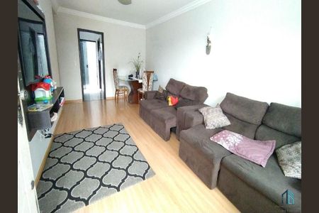 4_photo/94dce55747.9b858b56d7bd4684-ATLAS-9dcaa2d2-6bae-45c2-9cb9-e7f03320e4f2.jpg de casa à venda com 3 quartos, 165m² em Cajuru, Curitiba