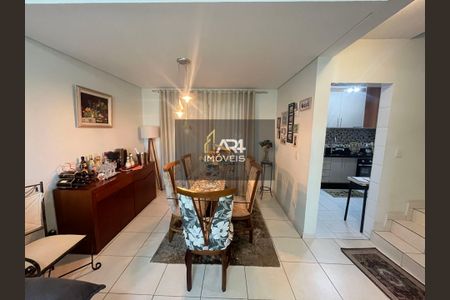 6_photo/94dce558dd.000ce1b743241e96-ATLAS-fd5db6a3-a3c2-412d-9553-c6b9a96d0e1d.jpg de casa à venda com 3 quartos, 110m² em Cajuru, Curitiba