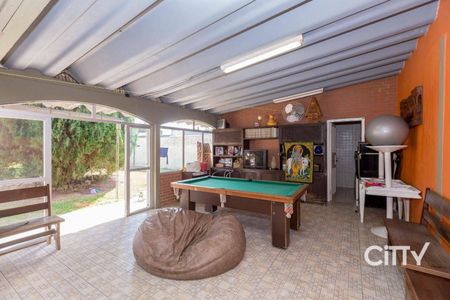 10_photo/94dce55947.4b31ccbd07ec468b-ATLAS-6b8be43e-e4b3-42e8-a48d-446c36814075.jpg de casa à venda com 4 quartos, 409m² em Cajuru, Curitiba