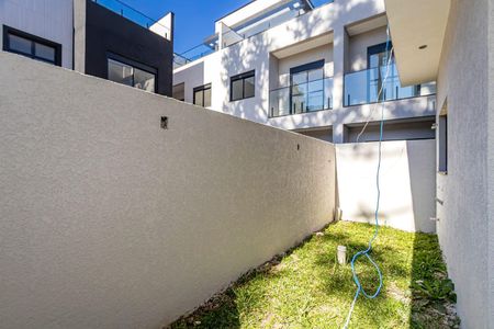 2_photo/94dce55953.280d3bc5f011718a-ATLAS-e8196f5c-99e3-4614-add2-2ebff6b00247.jpg de casa de condomínio à venda com 3 quartos, 153m² em Cajuru, Curitiba