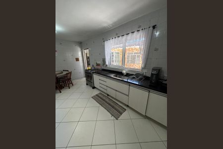 34_photo/94dce55acf.cb21989ac08b58f2-ATLAS-145b67cc-44f6-49d8-96cb-e4d61c74ffc8.jpg de casa à venda com 4 quartos, 308m² em Cajuru, Curitiba