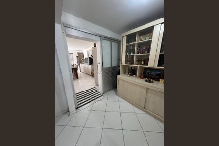 5_photo/94dce55acf.cb21989ac08b58f2-ATLAS-2ed13ab8-0fa7-4be4-8b06-66c3bdd4a2d3.jpg de casa à venda com 4 quartos, 308m² em Cajuru, Curitiba