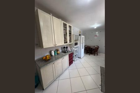 32_photo/94dce55acf.cb21989ac08b58f2-ATLAS-fbddbe17-2177-41ab-bc78-e4b1b24876ab.jpg de casa à venda com 4 quartos, 308m² em Cajuru, Curitiba