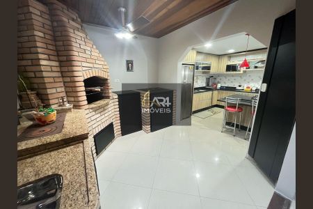 12_photo/94dce55c99.0473144d3f262afb-ATLAS-eae9bcc5-dae1-4196-b8c3-667de40d2b6f.jpg de casa à venda com 2 quartos, 88m² em Cajuru, Curitiba