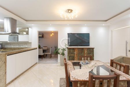 8_photo/94dce55ced.6a889a3e7473f11a-ATLAS-7eb35b76-6563-4d88-9bc9-d32e4f464c8e.jpg de casa à venda com 3 quartos, 112m² em Cajuru, Curitiba