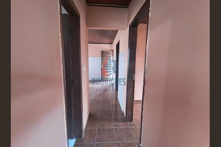 11_photo/94dce55cfd.2b112f619e56b1f7-ATLAS-2a12a939-92df-48ec-8d1a-522ade6b935a.jpg de casa à venda com 3 quartos, 132m² em Cajuru, Curitiba