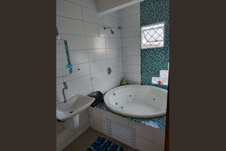 18_photo/94dce55dd1.dd63bef89a0f751f-ATLAS-40bcafcc-ebe5-4d83-8777-360cd759125a.jpg de casa à venda com 4 quartos, 240m² em Cajuru, Curitiba