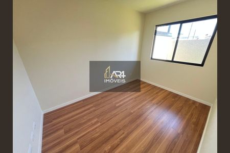 12_photo/94dce55e23.ccfee957a0edc138-ATLAS-107a29d3-eafc-43a5-90b7-fa74c2cc71e9.jpg de casa à venda com 3 quartos, 58m² em Cajuru, Curitiba