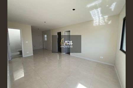 5_photo/94dce55e23.ccfee957a0edc138-ATLAS-5824febb-09ea-47bd-bf24-766d7ce0a671.jpg de casa à venda com 3 quartos, 58m² em Cajuru, Curitiba