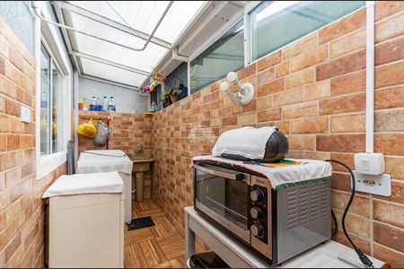 37_photo/94dce5612b.56d199925b00c6b0-ATLAS-92a7acdf-538c-4b80-8c0a-ede62a4ddcaa.jpg de casa à venda com 3 quartos, 99m² em Cajuru, Curitiba