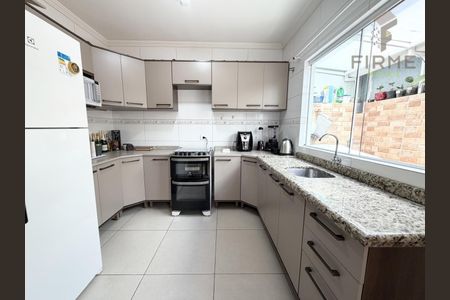 9_photo/94dce5612b.eb7ee1c62e8591fd-ATLAS-e234dfe8-ce4a-4277-a534-ab8eda5c0fd2.jpg de casa à venda com 3 quartos, 99m² em Cajuru, Curitiba