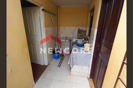 8_photo/94dce56391.85bd9762b735a316-ATLAS-42d6cf85-bb5a-4689-8caf-65fdf12cb9ab.jpg de casa à venda com 2 quartos, 118m² em Capão da Imbuia, Curitiba
