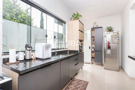 9_photo/94dce564cd.dc8bbd111761e841-ATLAS-101ee98b-2a9e-4a85-80e0-7ac6a91a198e.jpg de casa à venda com 0 quarto, 142m² em Capão da Imbuia, Curitiba