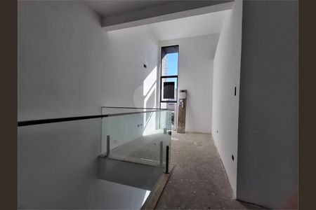 7_photo/94dce56515.d7a91d1757fec3a4-ATLAS-e69b313a-ae1c-4962-aebf-068acf7d026b.jpg de casa à venda com 3 quartos, 130m² em Capão da Imbuia, Curitiba