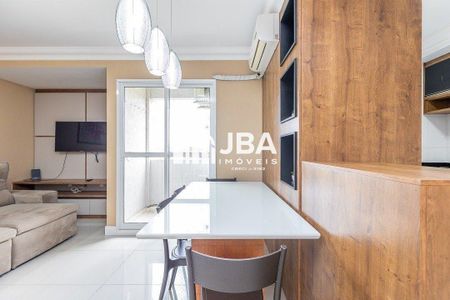 7_photo/94dce565c3.9612c2c0390caf5f-ATLAS-4bcdb5fd-9b60-4226-b5cc-a2e19e4917ea.jpg de apartamento à venda com 2 quartos, 66m² em Cajuru, Curitiba