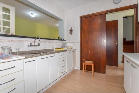 15_photo/94dce5673d.caf6c04f909f2ef2-ATLAS-41ba2cd0-e3df-4898-b4be-b8f94363c4eb.jpg de casa à venda com 3 quartos, 190m² em Cajuru, Curitiba