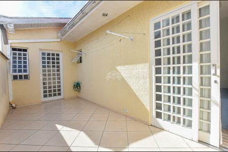 41_photo/94dce5673d.caf6c04f909f2ef2-ATLAS-d4955397-43a8-4d93-9329-a0d268cec8eb.jpg de casa à venda com 3 quartos, 190m² em Cajuru, Curitiba