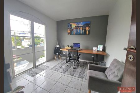 11_photo/94dce56773.2b4381d368a6f37f-ATLAS-5cba8ade-cc9f-4dc9-bc58-e430b41e93bc.jpg de casa à venda com 5 quartos, 196m² em Cajuru, Curitiba