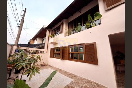 4_photo/94dce567b3.3ee15f017ff1b7a8-ATLAS-7a2e25a3-e05c-4964-bad6-c373a00fb992.jpg de casa à venda com 4 quartos, 170m² em Cajuru, Curitiba