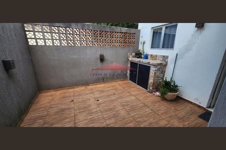23_photo/94dce568c5.54b8780a509023fd-ATLAS-35fd3e00-89f8-44e7-9e07-d082b6c95a3b.jpg de casa à venda com 2 quartos, 147m² em Cajuru, Curitiba