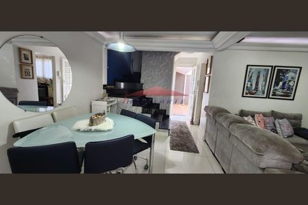 7_photo/94dce568c5.54b8780a509023fd-ATLAS-94d85864-0fa4-4e38-8ab9-abb5c23b4e0c.jpg de casa à venda com 2 quartos, 147m² em Cajuru, Curitiba