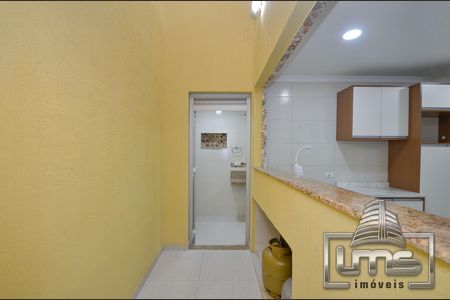 4_photo/94dce56965.4cea1a0b3f6bbd2f-ATLAS-99204807-971b-4169-b7e7-9f056bfefe87.jpg de casa à venda com 2 quartos, 160m² em Cajuru, Curitiba