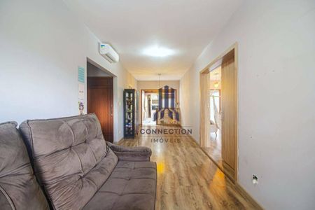 38_photo/94dce569ef.79518a11401aeb31-ATLAS-27551168-e2e1-496f-b72a-539db8ebcdbc.jpg de casa à venda com 4 quartos, 205m² em Cajuru, Curitiba