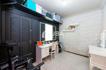 8_photo/94dce56a15.2008f600ea595daf-ATLAS-b33d798d-5687-49cc-b06a-c2f8806d5cfd.jpg de casa à venda com 0 quarto, 250m² em Cajuru, Curitiba
